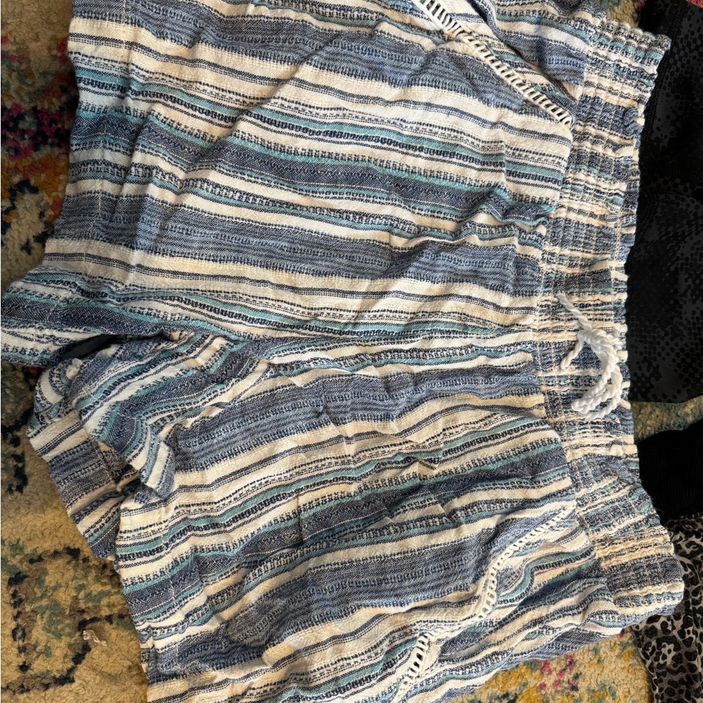 Briggs New York Blue and Cream Textured Shorts